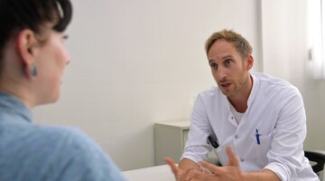 Slider - neuer Chefarzt Prof. Dr. med. Christian Meyer.jpg