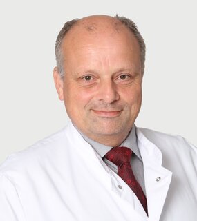 Dr. med. Johannes Baltzer_web.jpg
